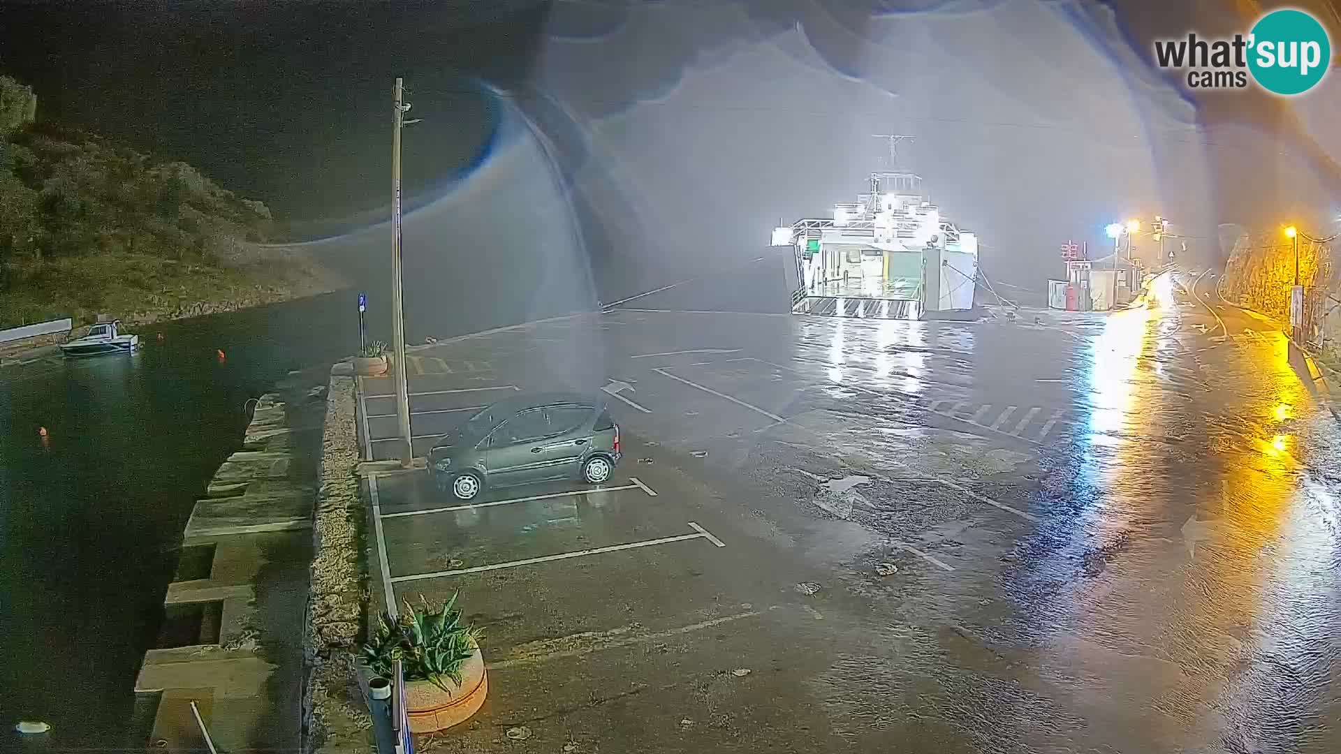 Webcam port de ferry de Prizna – vers l’île de Pag