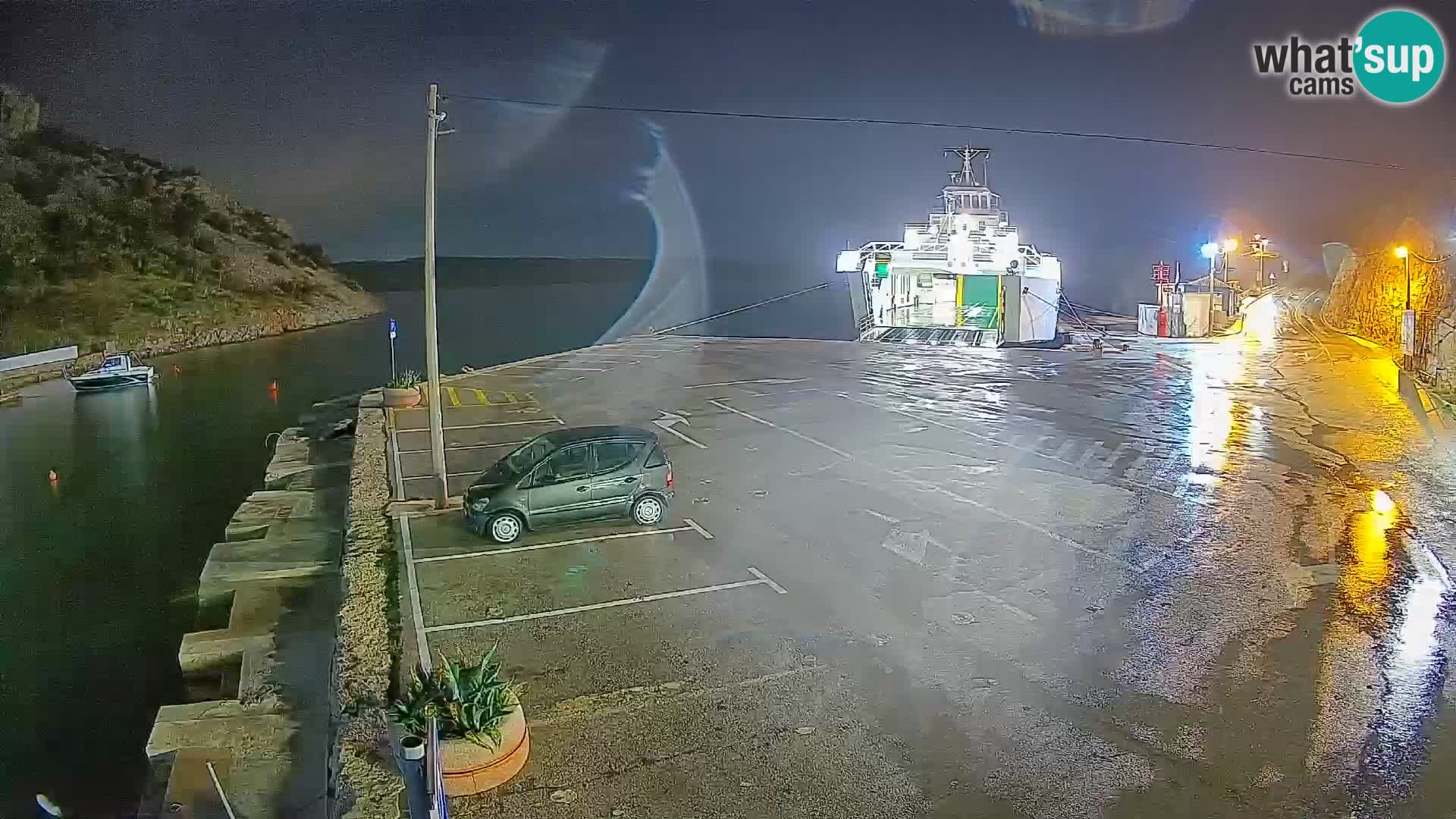 Webcam Prizna ferry port to Pag island
