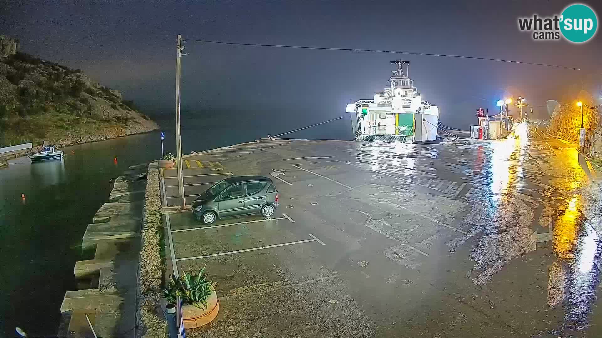 Webcam del puerto de ferris de Prizna – hacia la isla de Pag