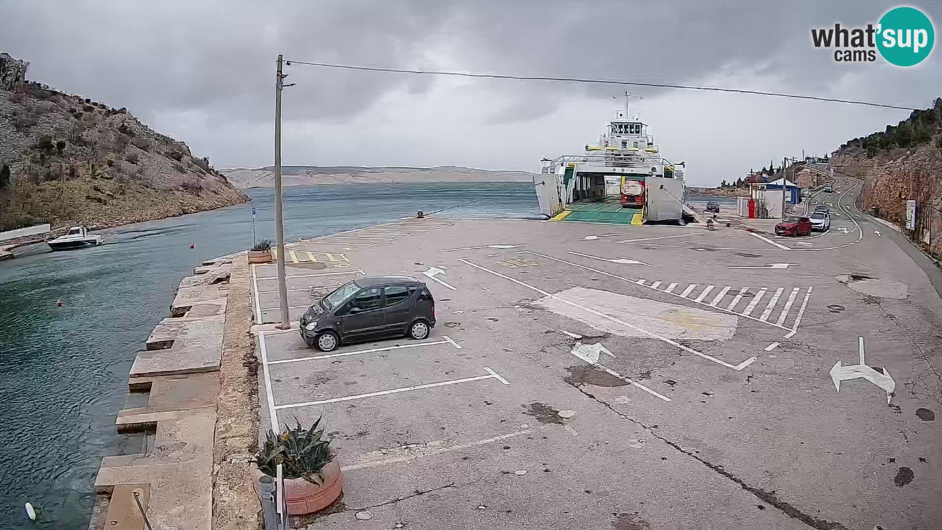 Webcam Prizna ferry port to Pag island