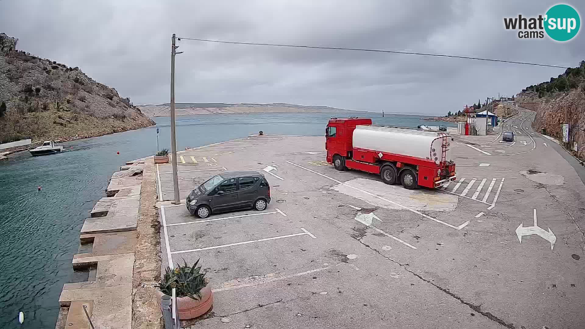 Webcam Fährhafen Prizna – zur Insel Pag