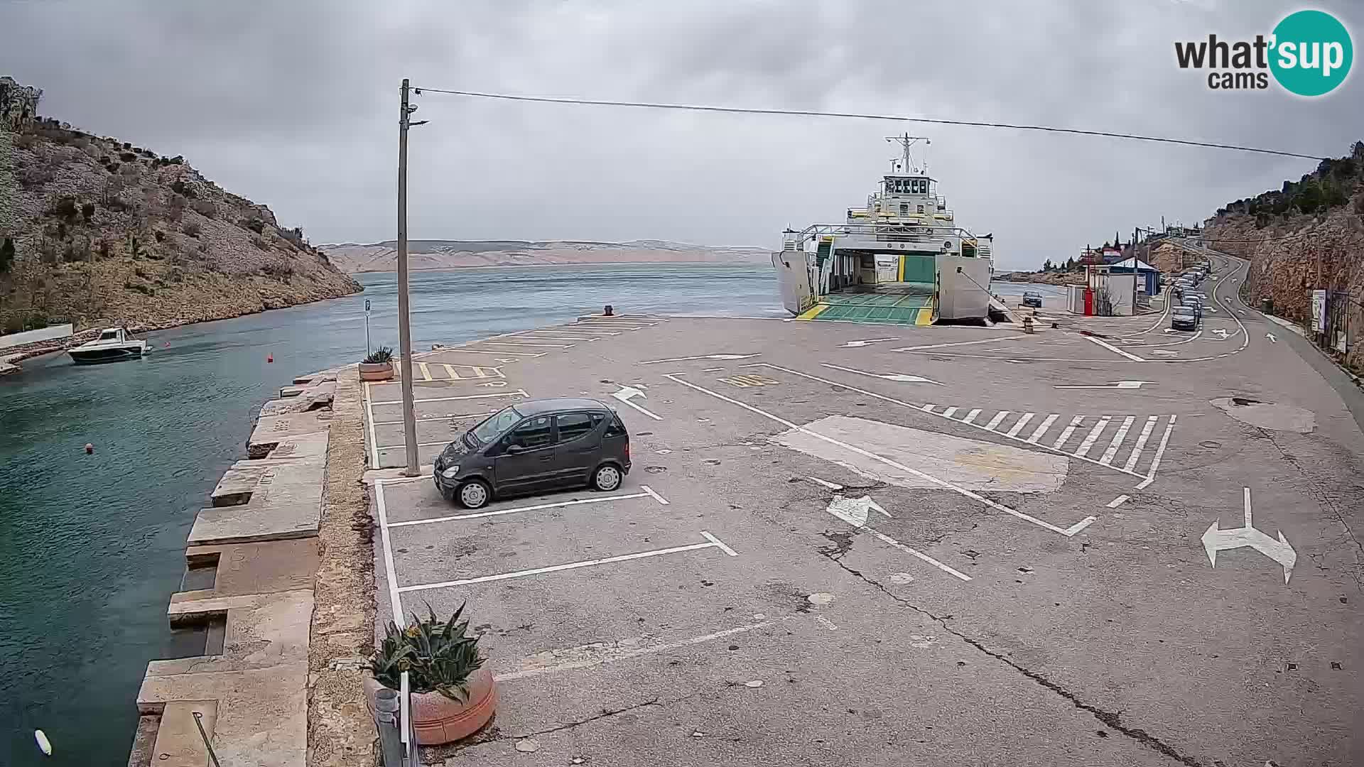 Webcam Prizna ferry port to Pag island