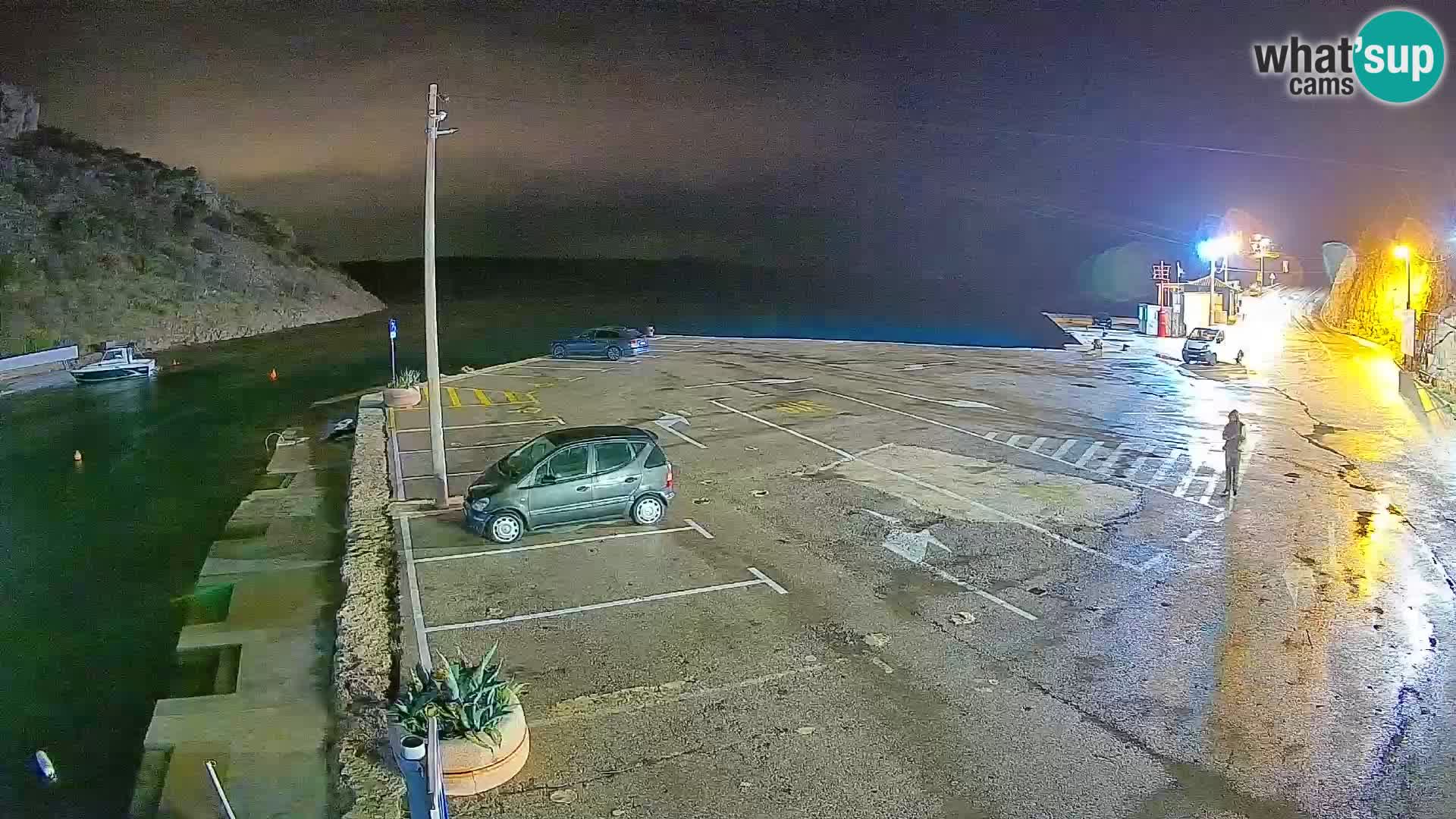 Webcam del puerto de ferris de Prizna – hacia la isla de Pag