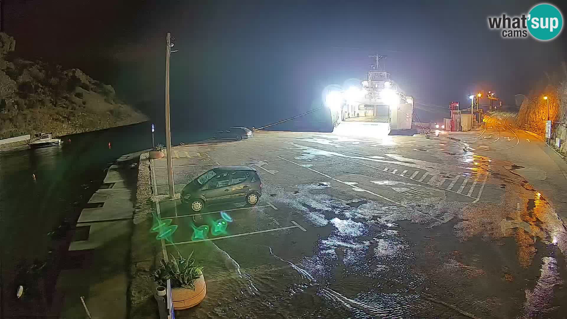 Webcam del puerto de ferris de Prizna – hacia la isla de Pag