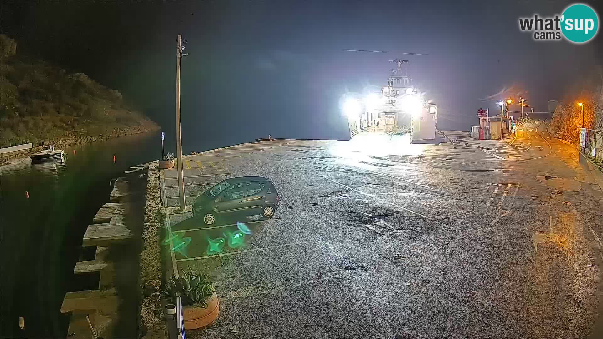 Webcam del puerto de ferris de Prizna – hacia la isla de Pag