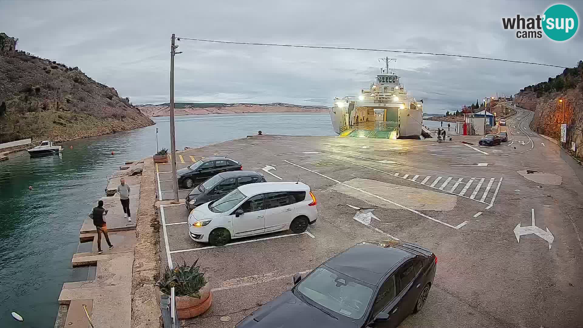 Webcam Prizna ferry port to Pag island