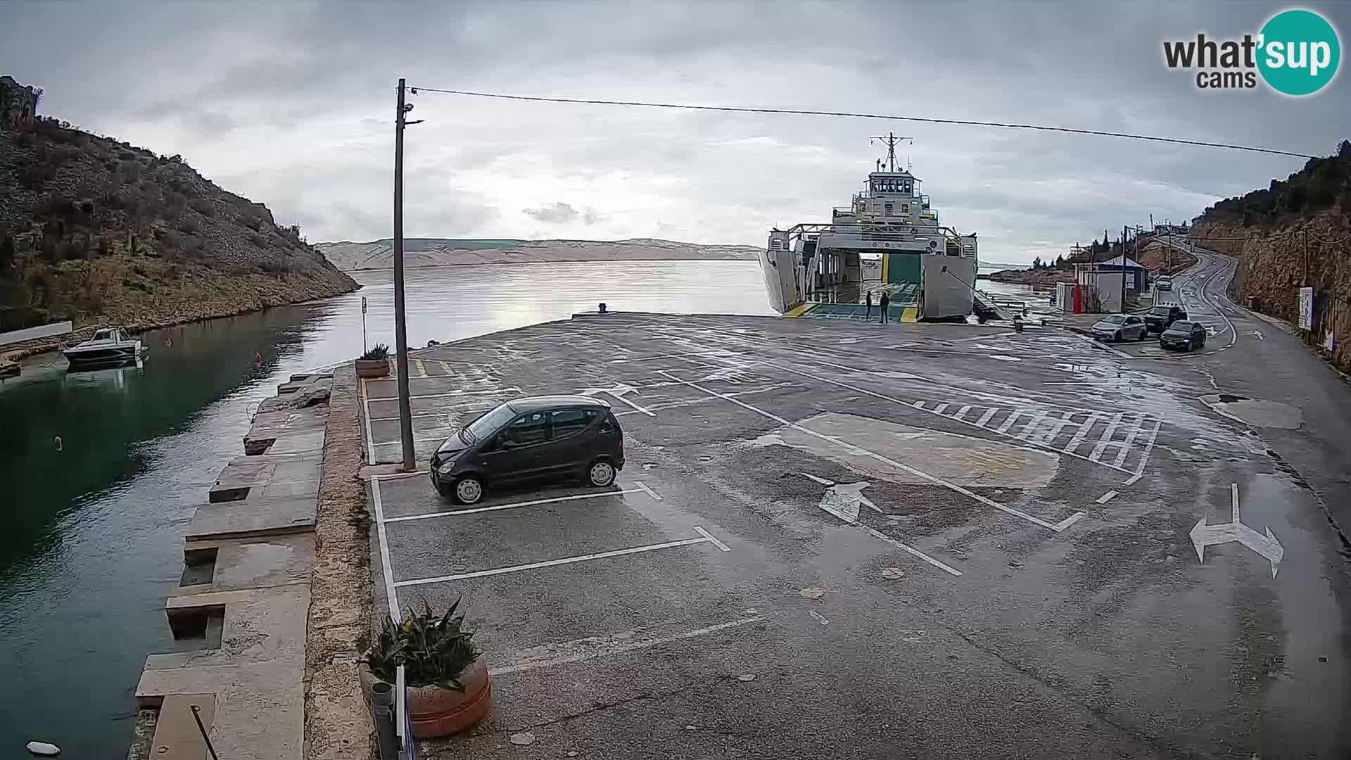 Webcam Prizna ferry port to Pag island
