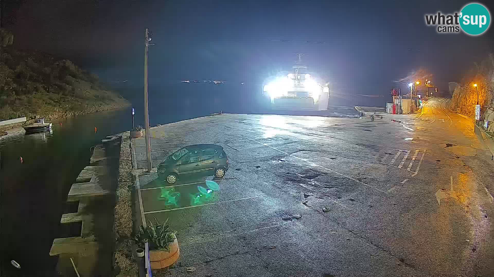 Webcam del puerto de ferris de Prizna – hacia la isla de Pag