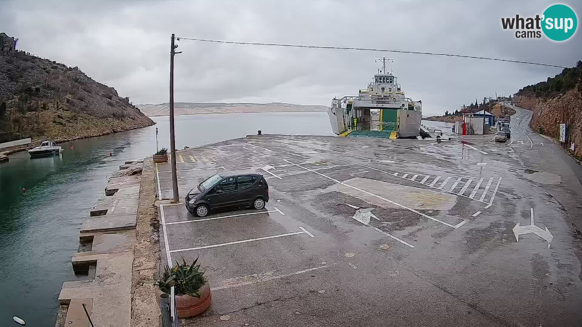 Webcam Prizna ferry port to Pag island