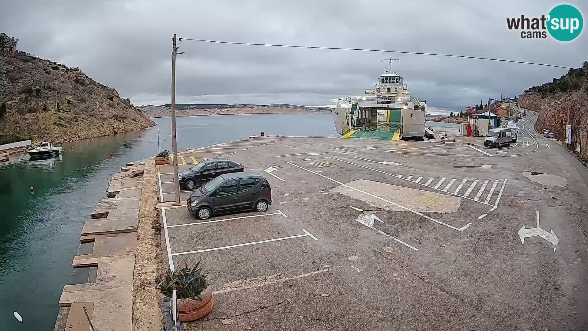 Webcam Prizna ferry port to Pag island