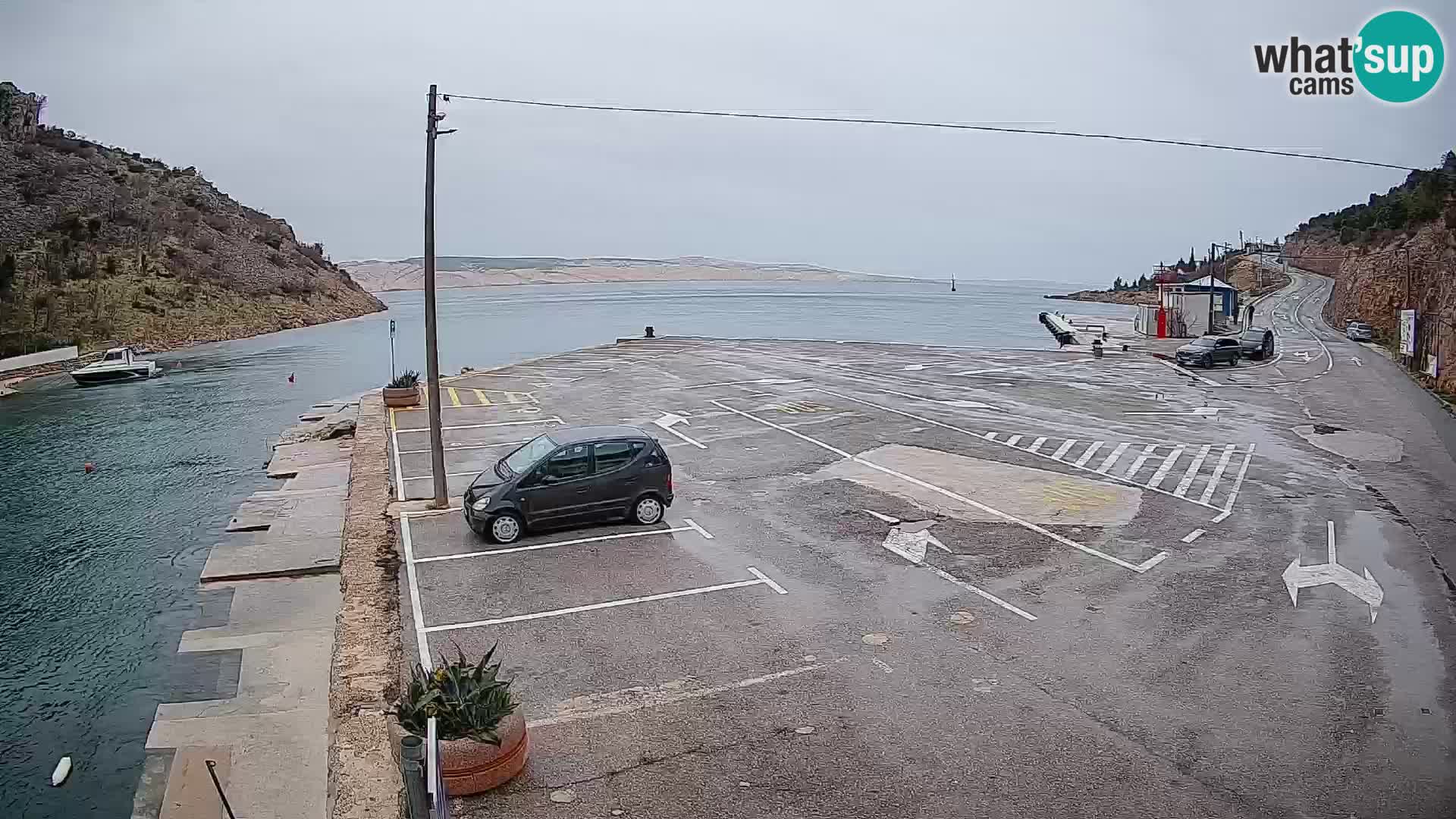 Webcam Prizna ferry port to Pag island
