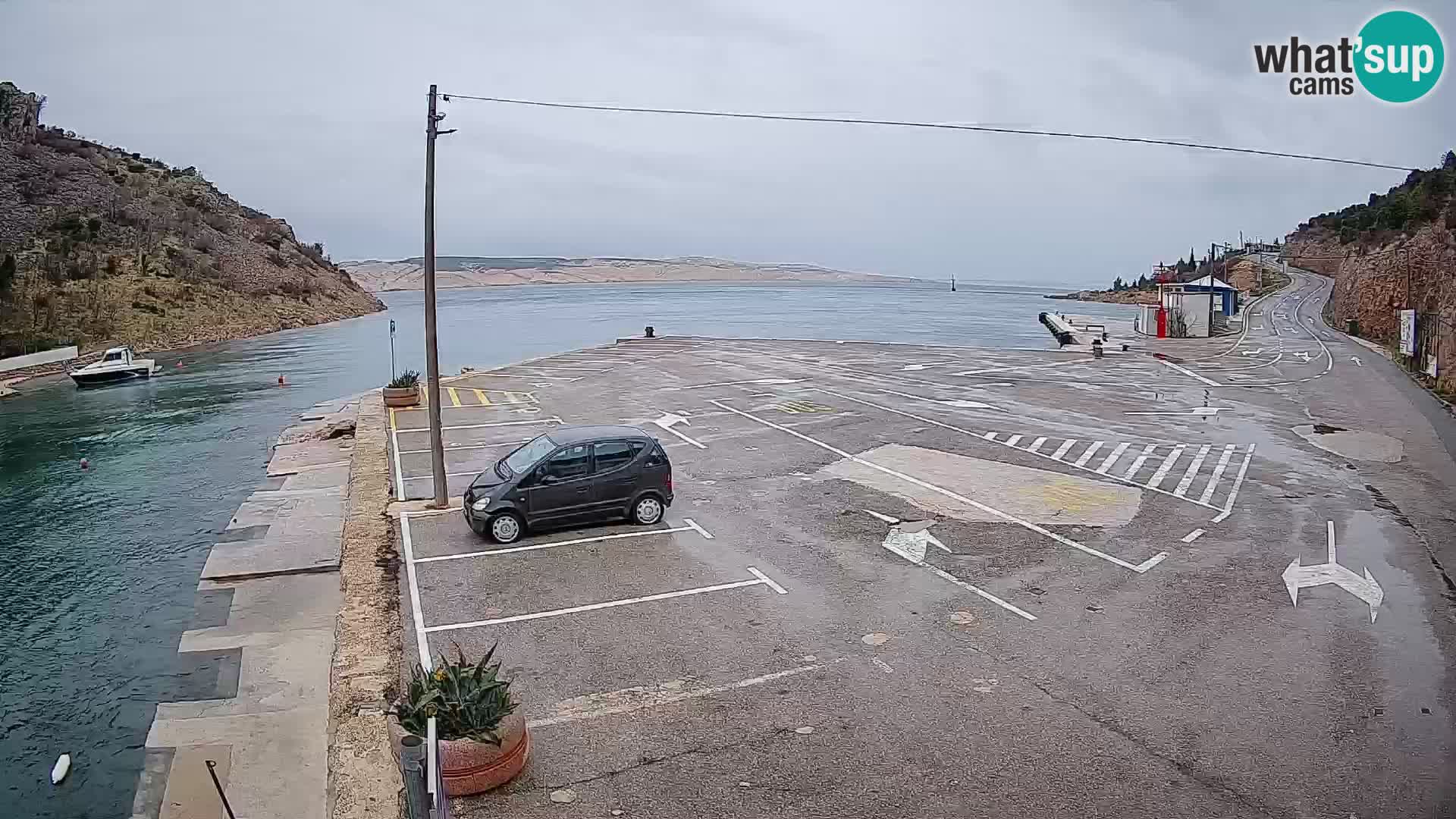 Webcam Prizna ferry port to Pag island
