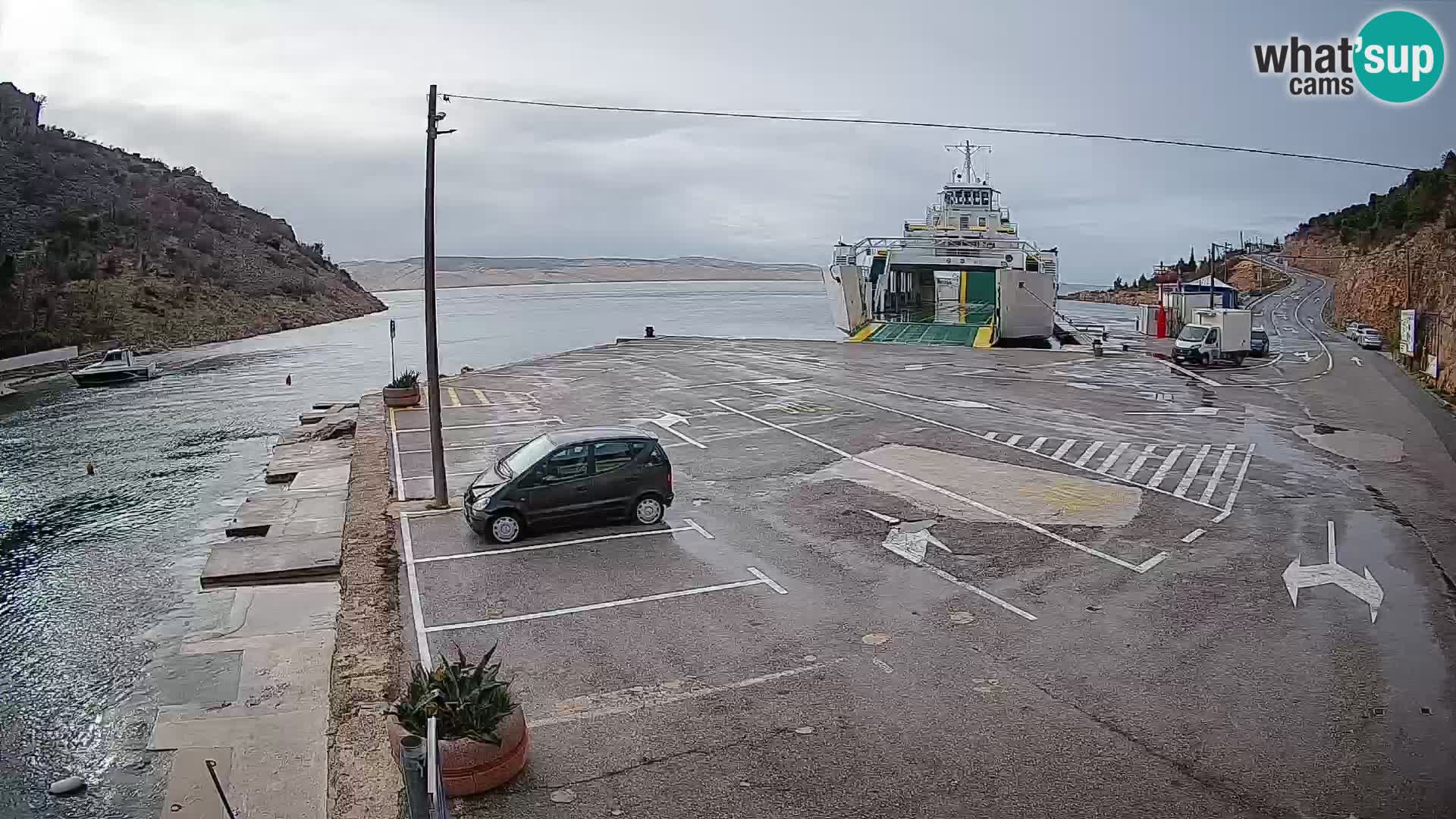 Webcam Prizna ferry port to Pag island