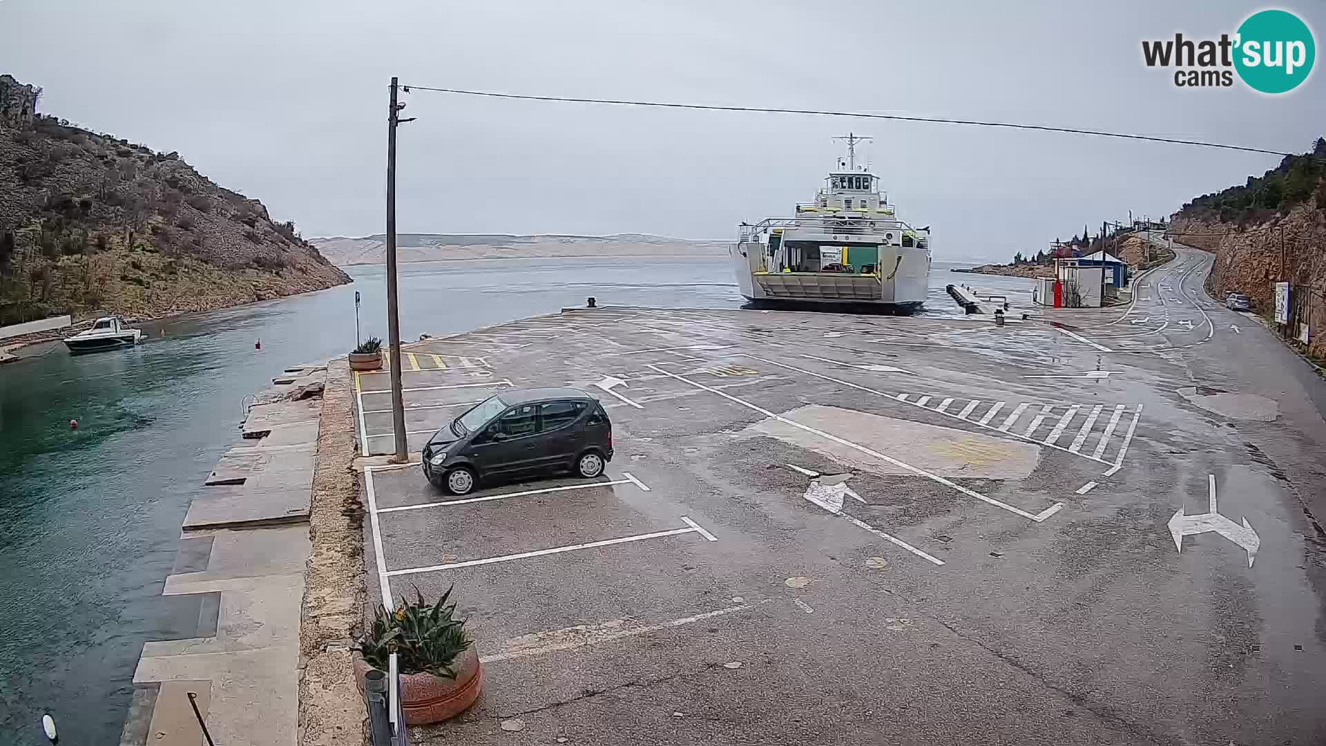 Webcam port de ferry de Prizna – vers l’île de Pag
