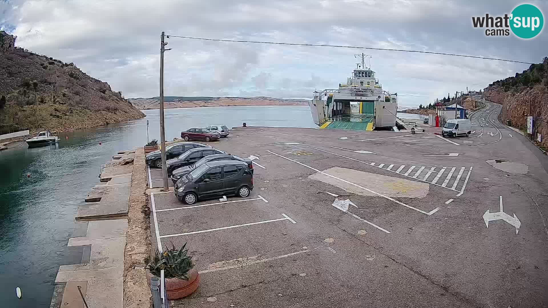 Webcam Prizna ferry port to Pag island