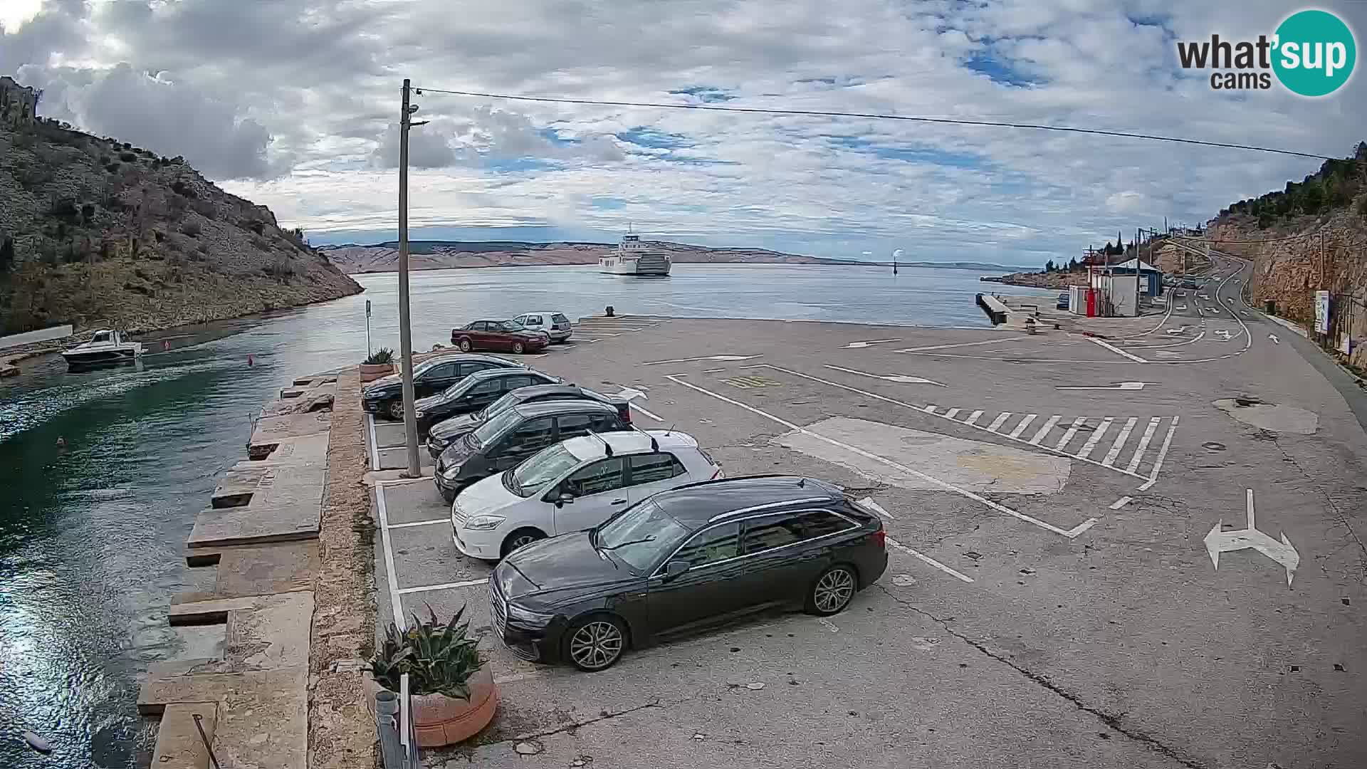 Webcam Prizna ferry port to Pag island