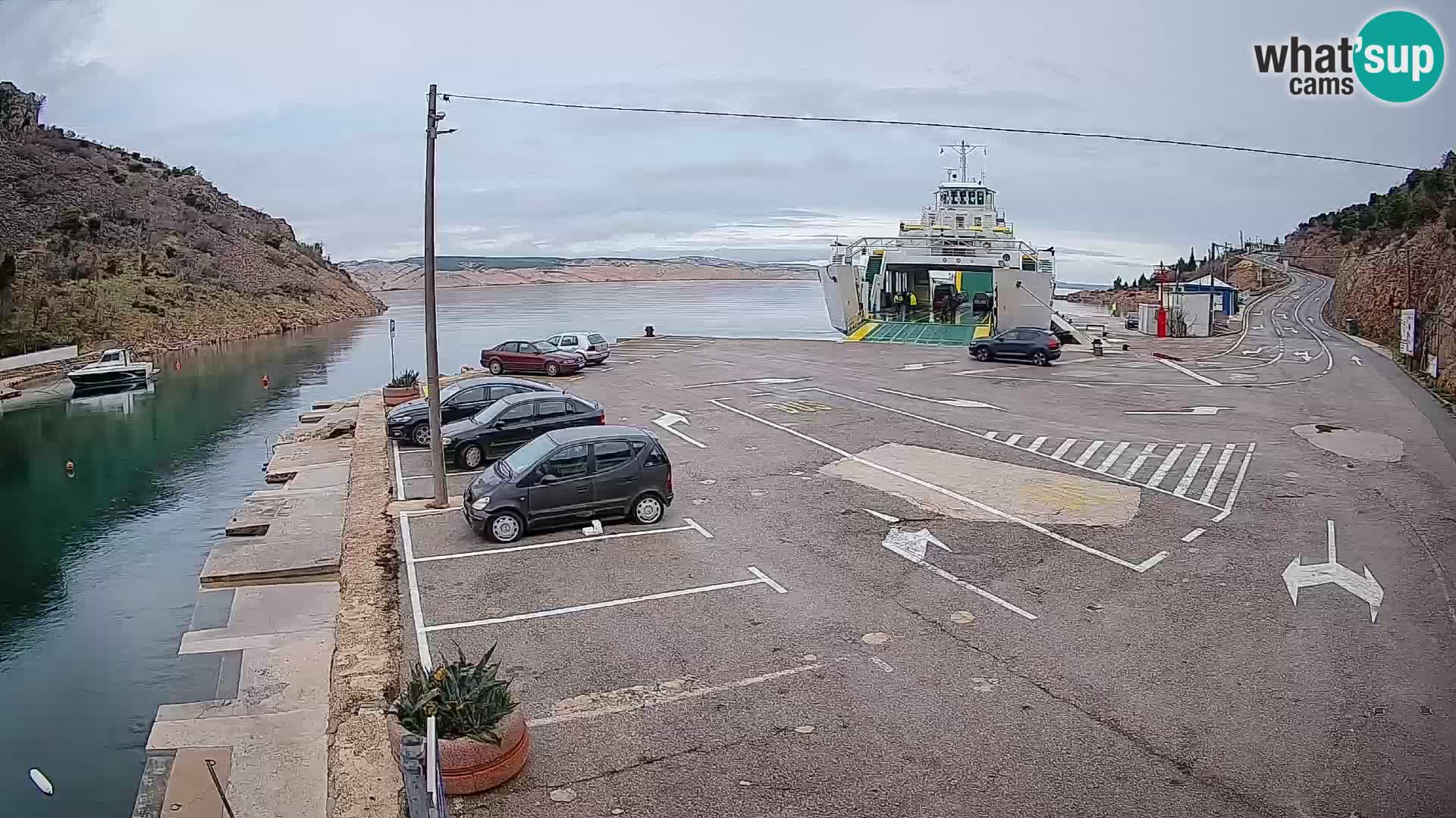 Webcam Prizna ferry port to Pag island
