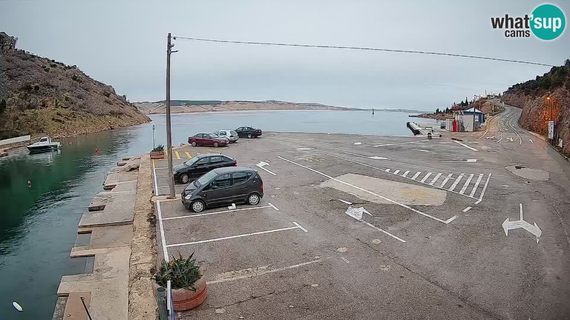 Webcam Prizna ferry port to Pag island