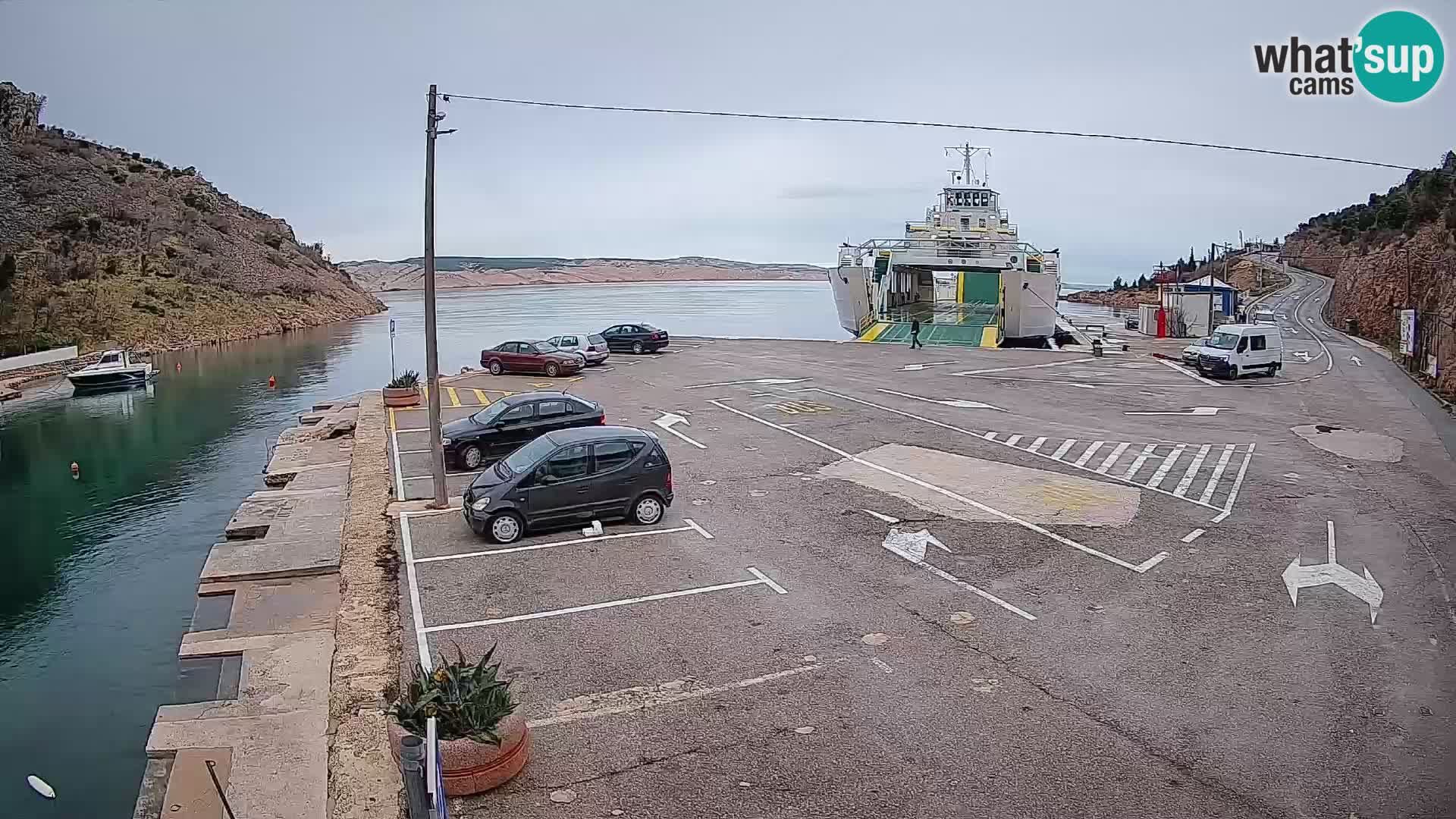 Webcam Prizna ferry port to Pag island