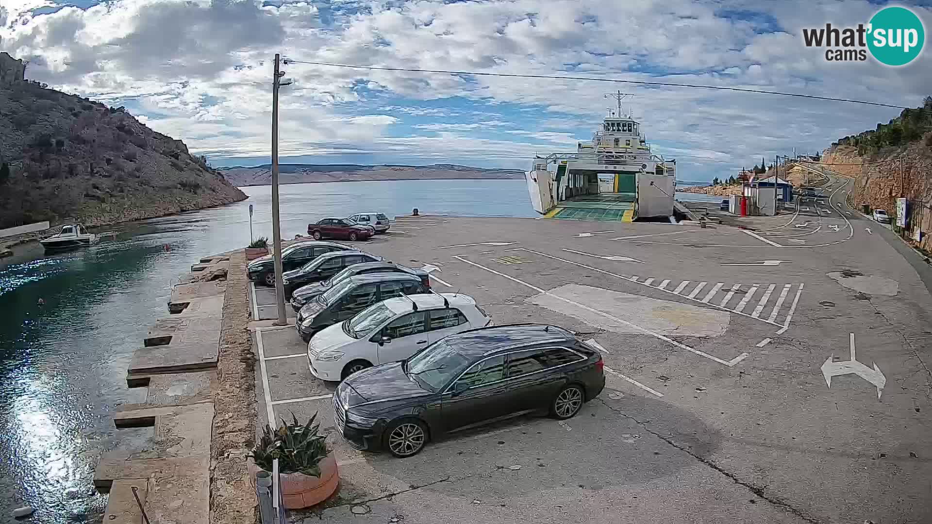 Webcam Prizna ferry port to Pag island