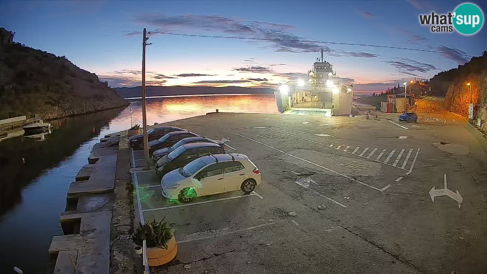 Webcam Prizna ferry port to Pag island