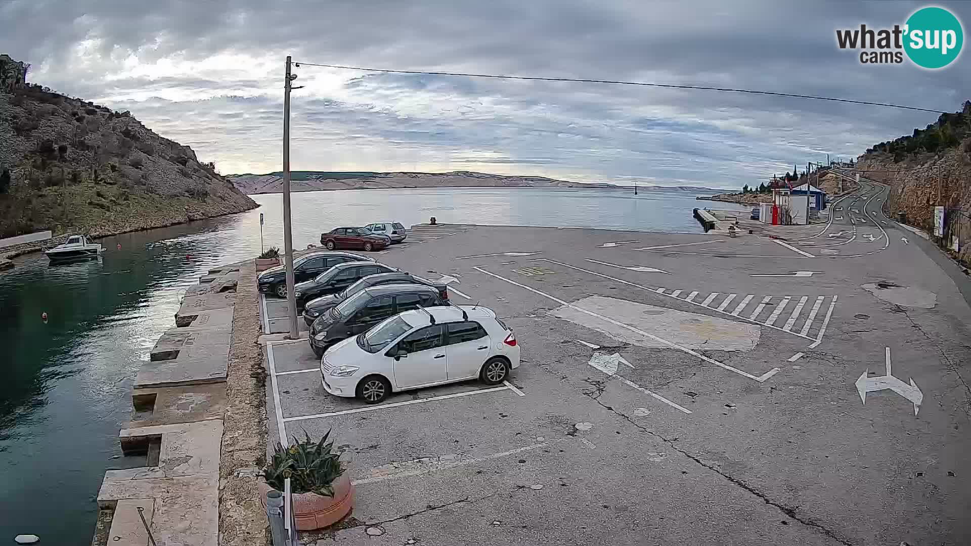 Webcam port de ferry de Prizna – vers l’île de Pag