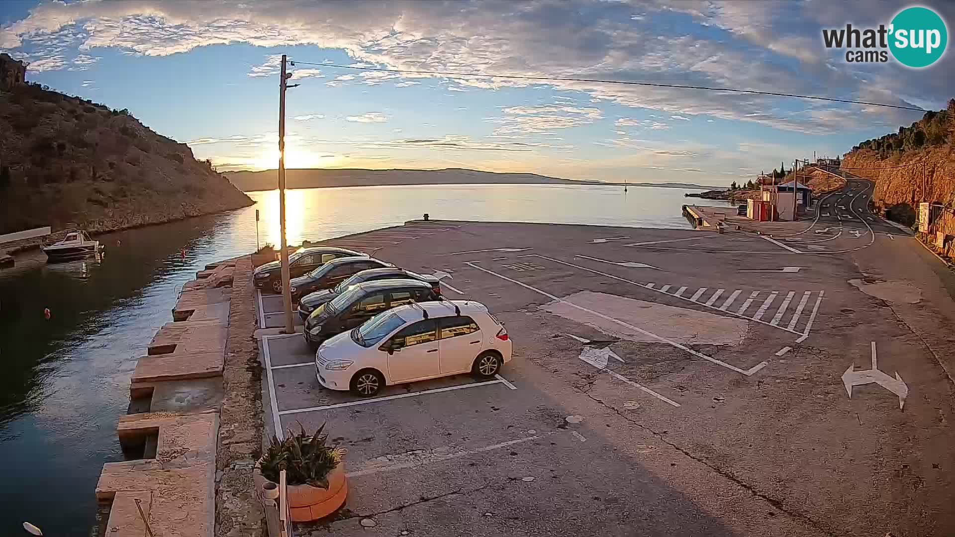 Webcam Prizna ferry port to Pag island