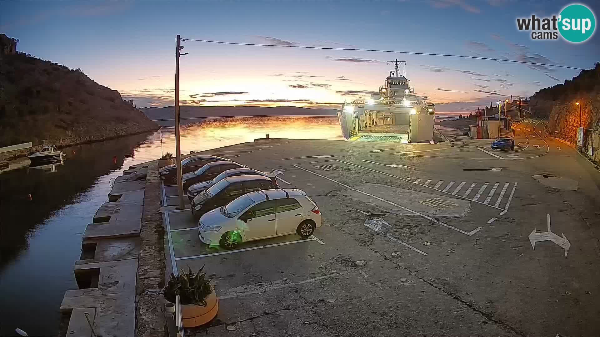 Webcam Fährhafen Prizna – zur Insel Pag