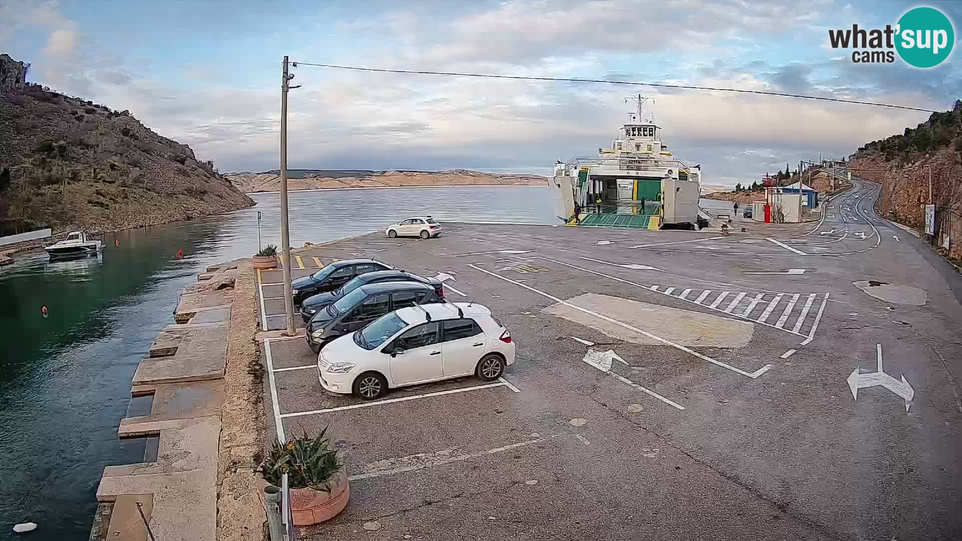 Webcam port de ferry de Prizna – vers l’île de Pag