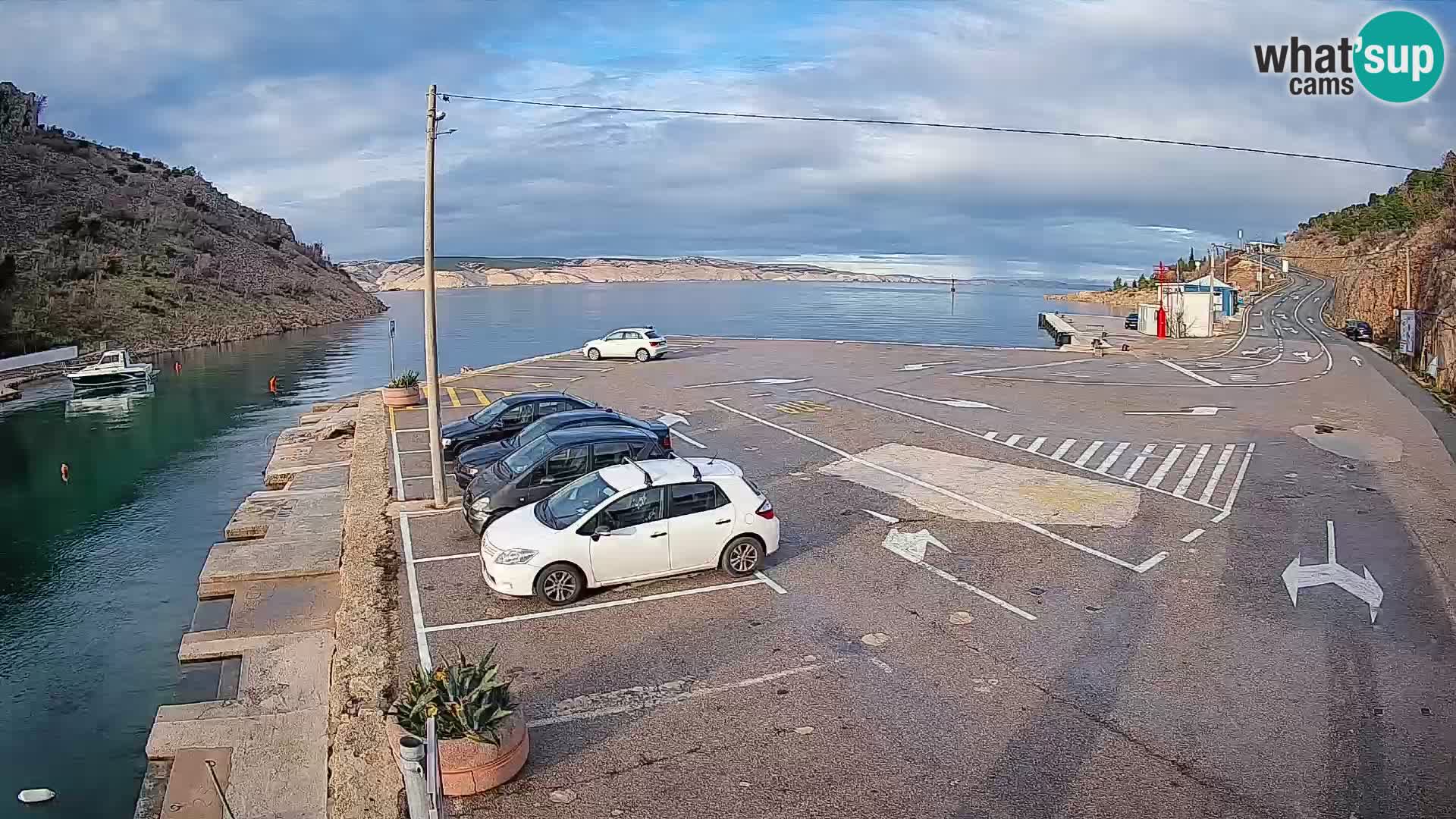 Webcam Prizna ferry port to Pag island