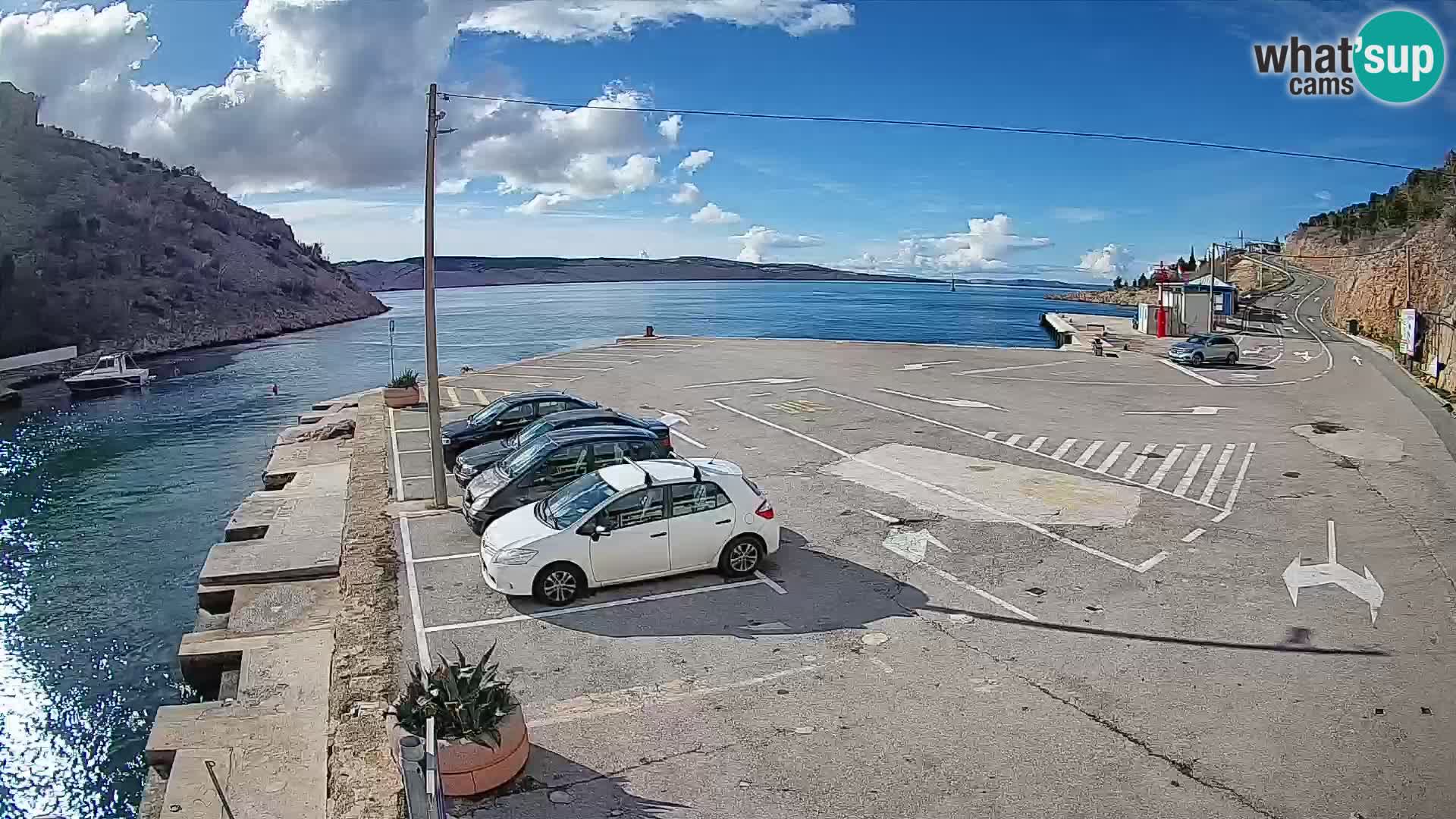 Webcam del puerto de ferris de Prizna – hacia la isla de Pag