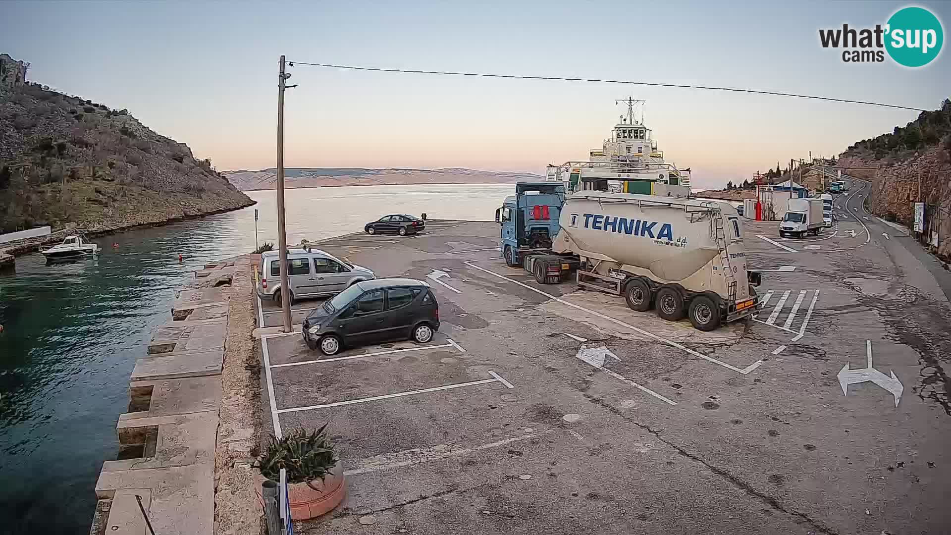 Webcam Fährhafen Prizna – zur Insel Pag