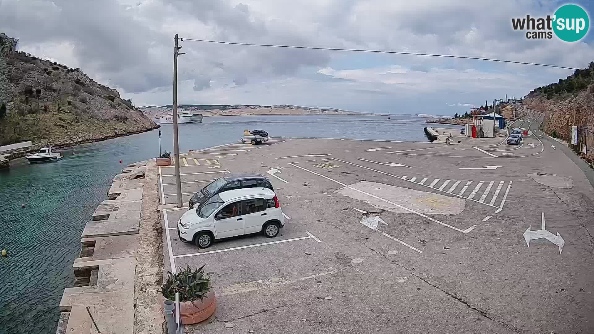 Webcam Prizna ferry port to Pag island