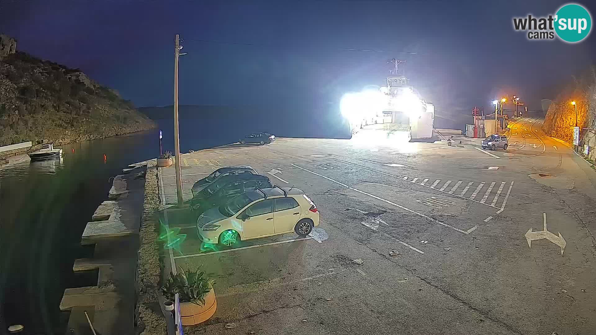 Webcam Prizna ferry port to Pag island