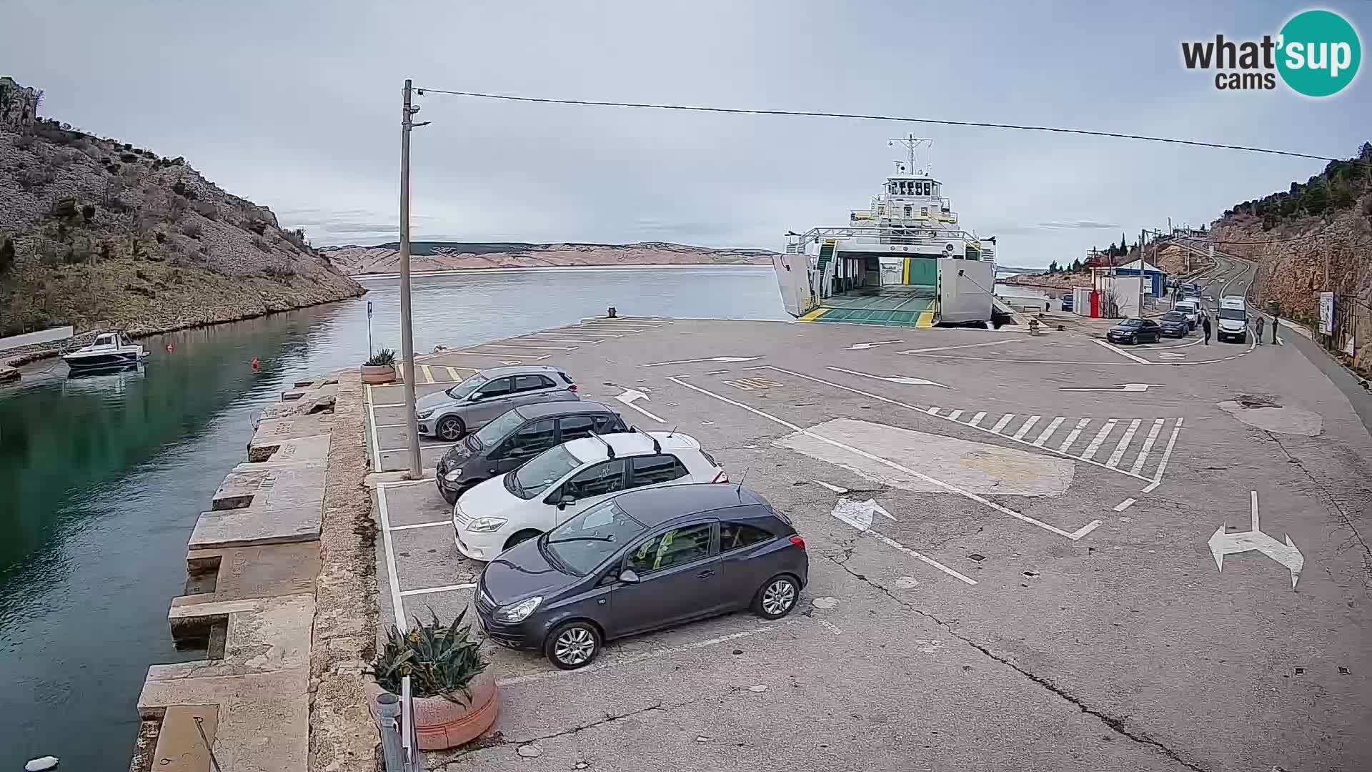 Webcam Prizna ferry port to Pag island