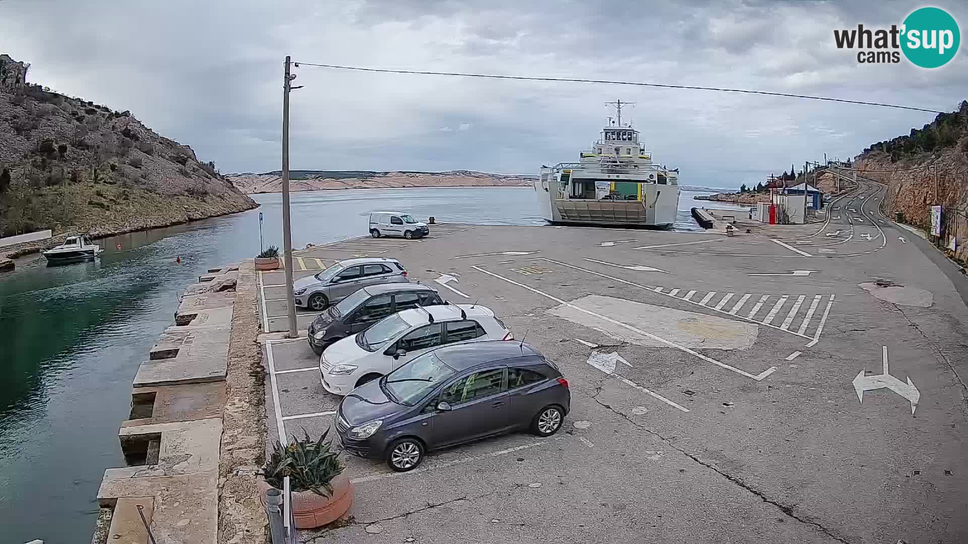 Web kamera trajektna luka Prizna – prema otoku Pag