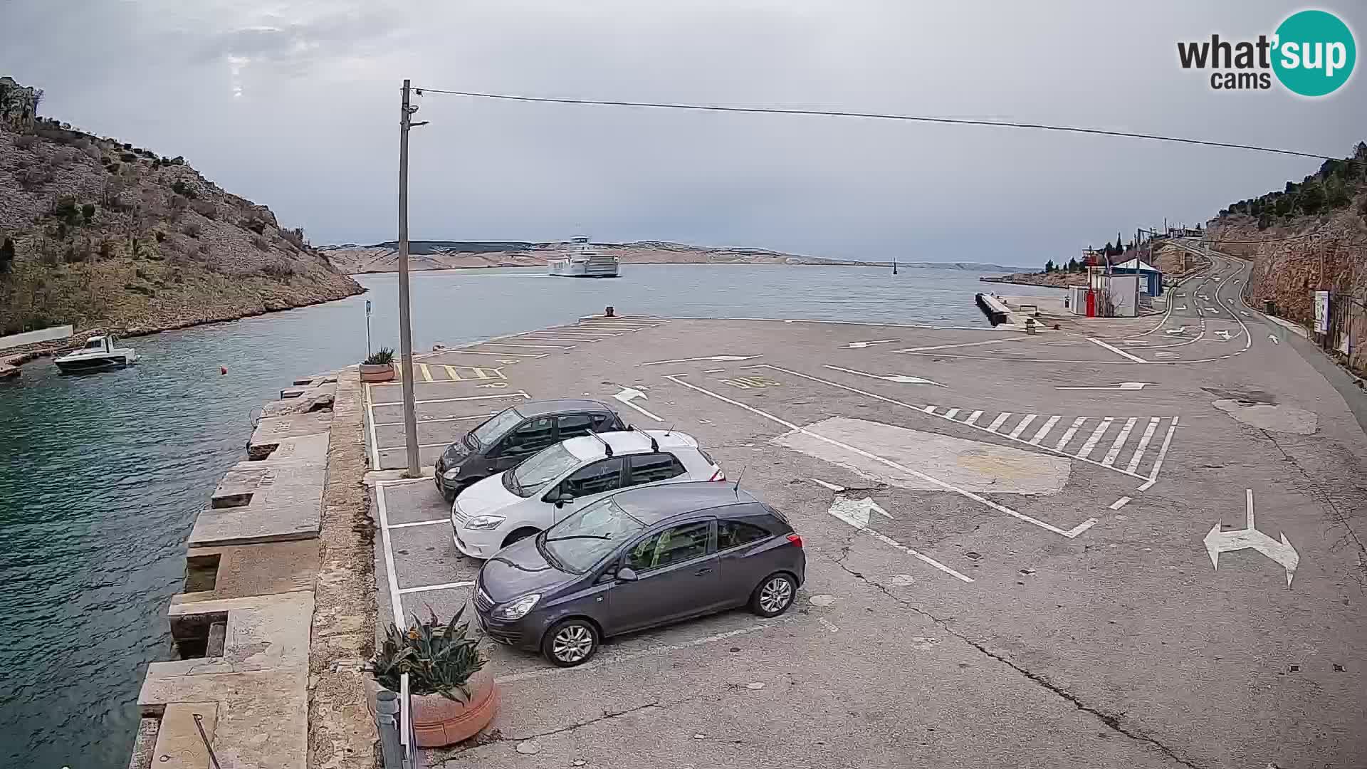 Webcam Prizna ferry port to Pag island