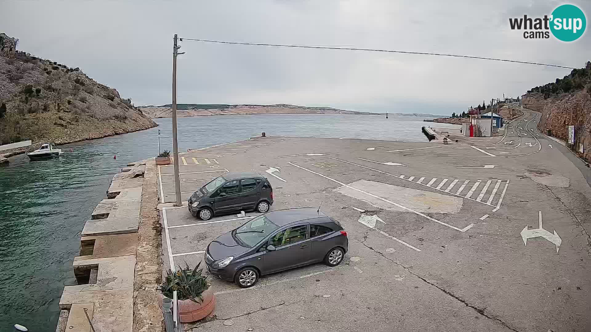 Webcam Prizna ferry port to Pag island