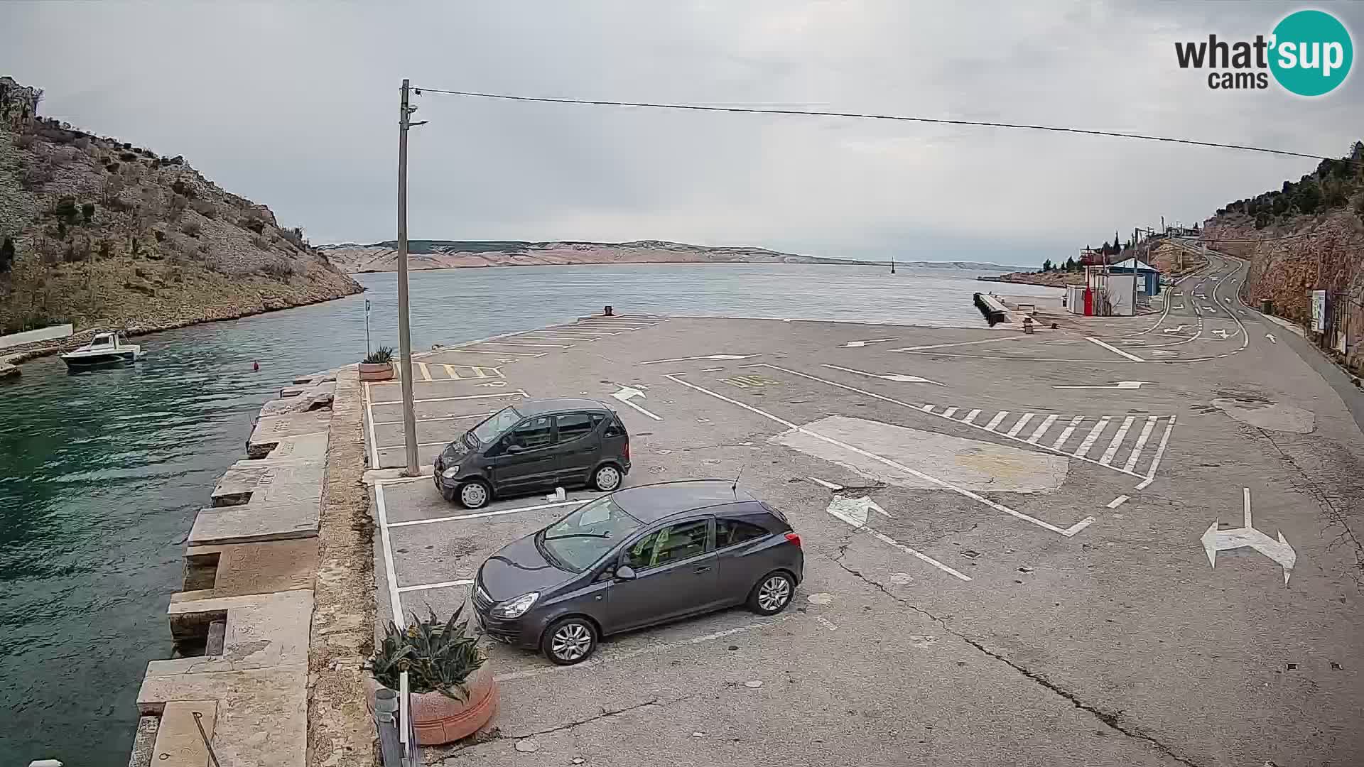 Webcam port de ferry de Prizna – vers l’île de Pag