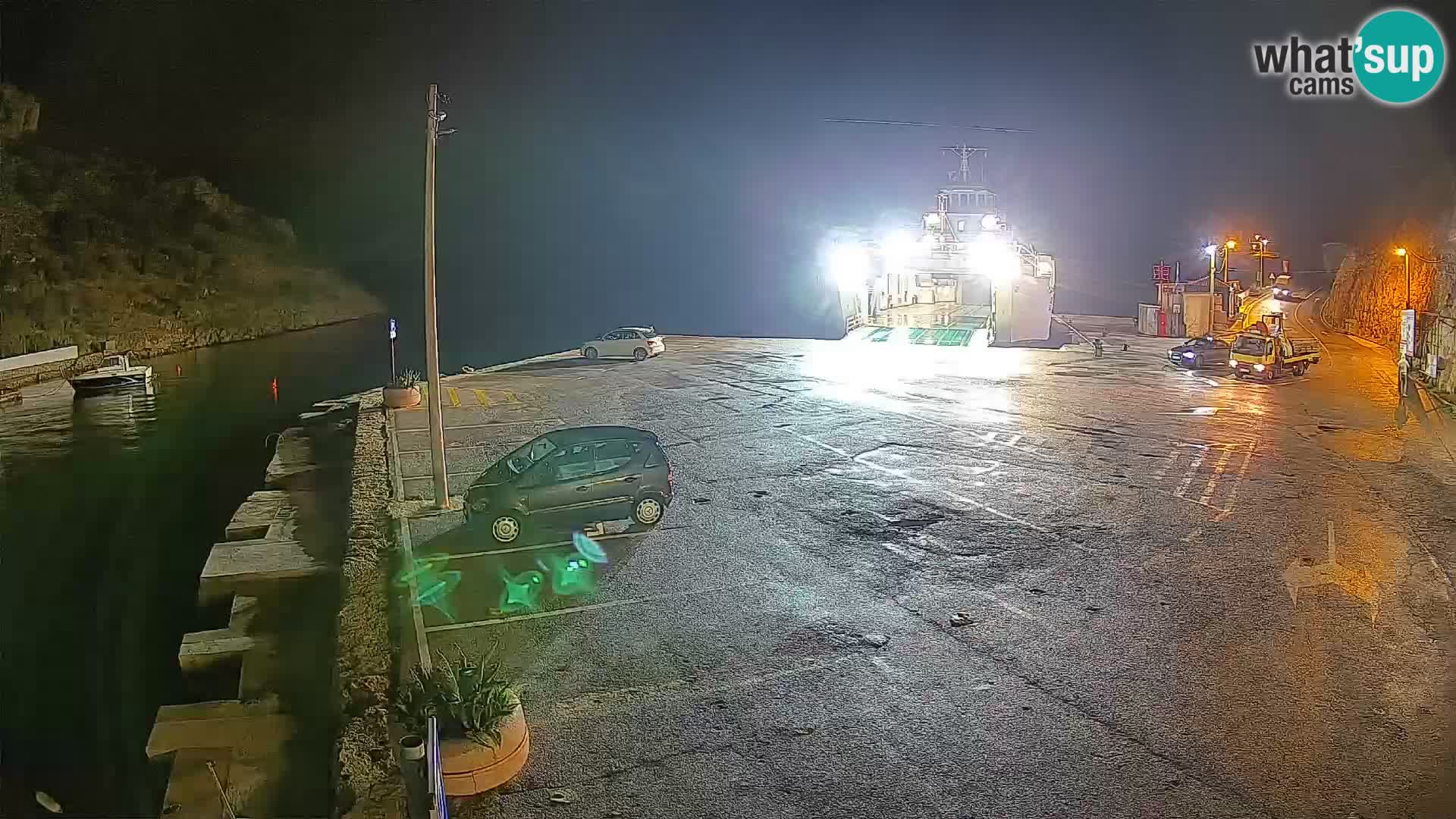 Webcam del puerto de ferris de Prizna – hacia la isla de Pag