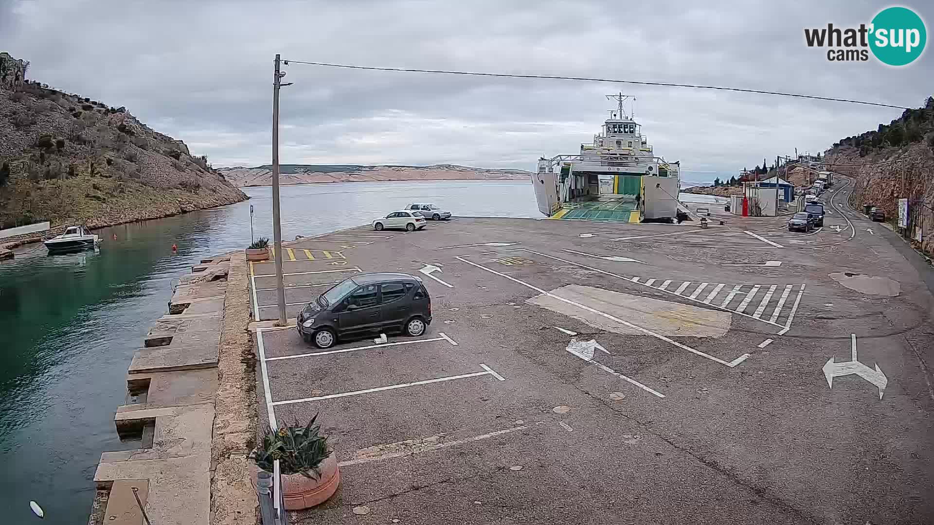 Webcam Prizna ferry port to Pag island