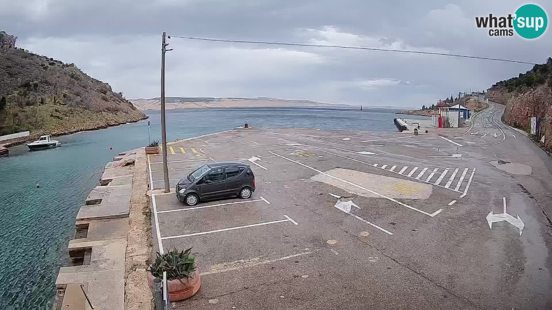 Webcam Prizna ferry port to Pag island
