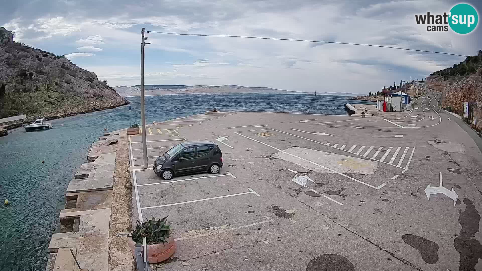 Webcam del puerto de ferris de Prizna – hacia la isla de Pag