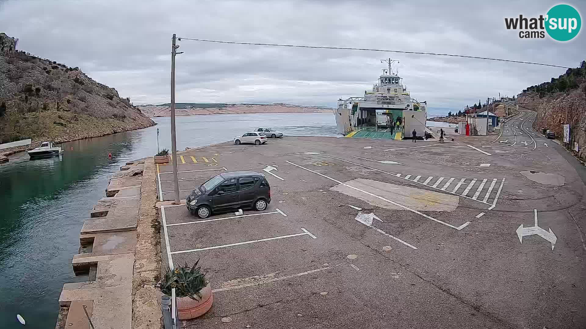 Webcam Prizna ferry port to Pag island