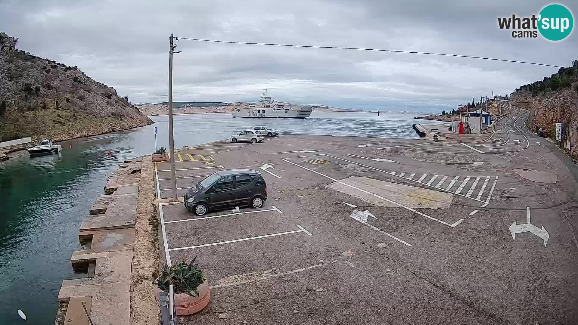Webcam Fährhafen Prizna – zur Insel Pag