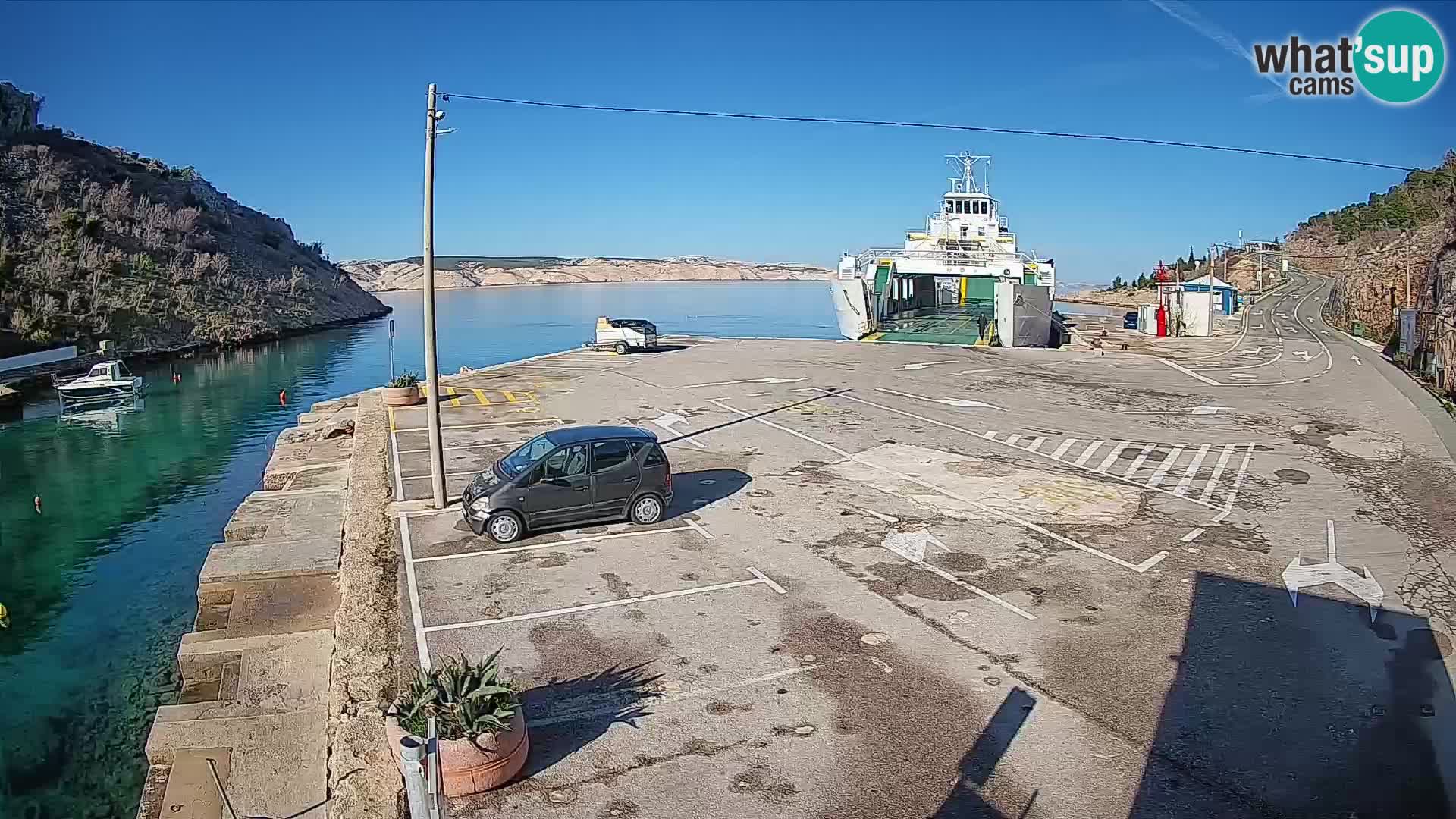 Webcam Prizna ferry port to Pag island