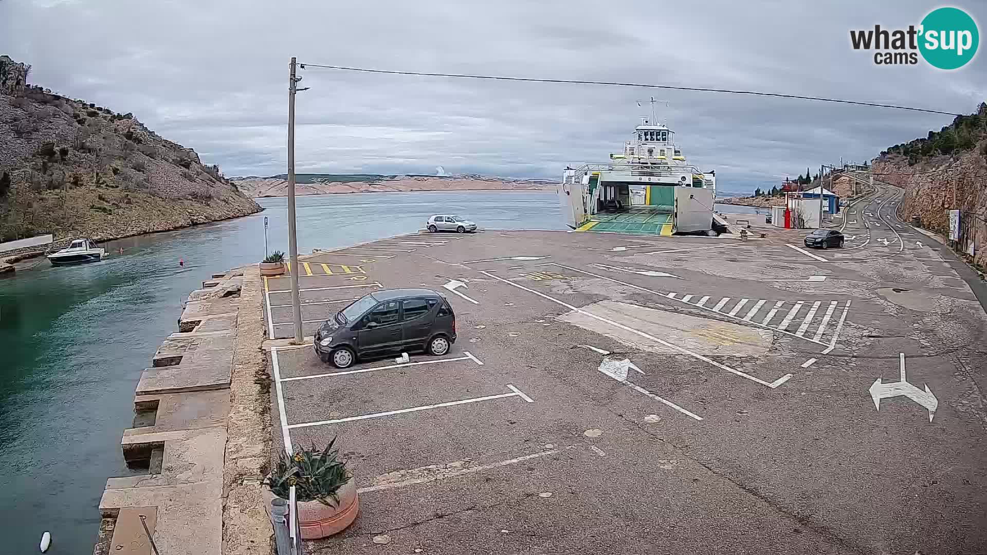 Webcam Prizna ferry port to Pag island