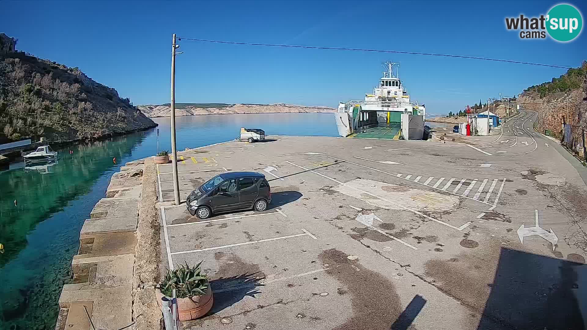 Webcam port de ferry de Prizna – vers l’île de Pag