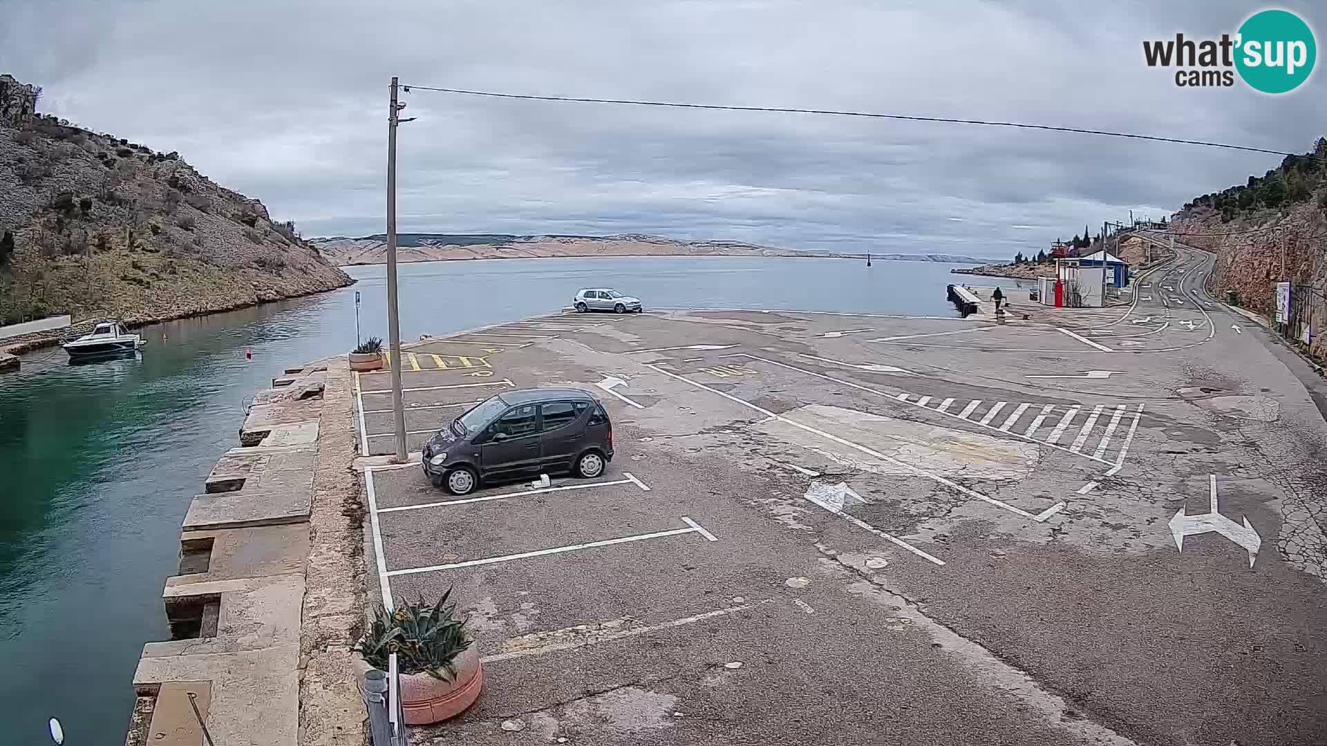 Webcam Prizna ferry port to Pag island