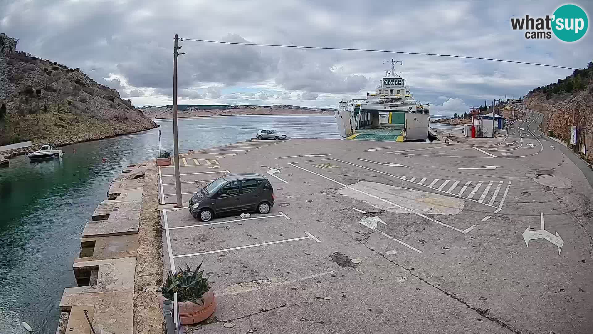 Webcam port de ferry de Prizna – vers l’île de Pag